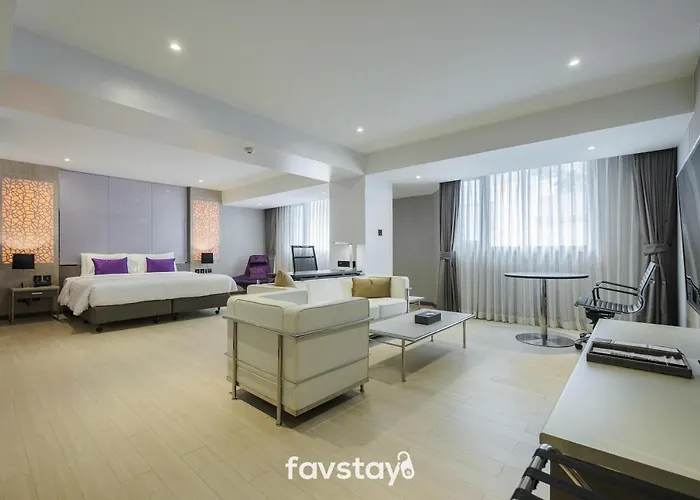 Verve Sukhumvit & Hotel 4*